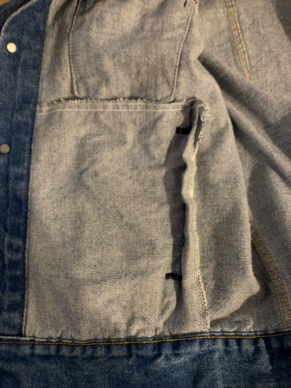 Vintage 80s Levi’s Jean Jacket - Picture 9 of 9